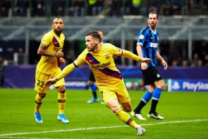 Carles Pérez celebra su gol en el minuto 23 de la primera parte.