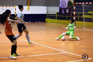 Las jugadoras celestes suman en una pista complicada.
