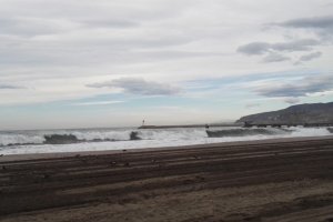 Imagen de la playa de El Zapillo de este viernes.