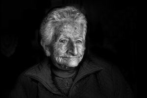 Gloria Sevilla, la comadrona del barrio de Pescadería.