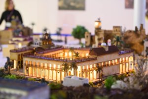 Los motivos almerienses son el gran atractivo de este belén.