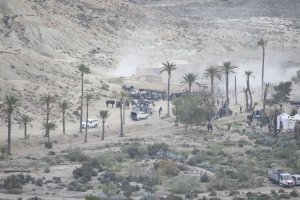 Imponente llanura de El Chorrillo, salpicada de palmeras y de sets de rodaje, durante la filmación de Exodus.