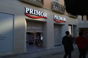 Ya se han colocado los rótulos en el Paseo de Almeria.