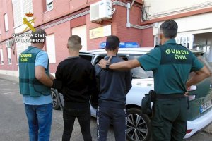 Imagen de archivo de una detención de la Guardia Civil.