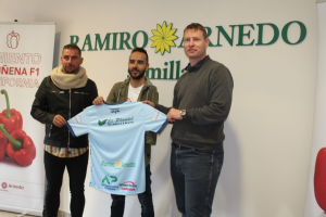 Puesta de largo del nuevo jugador celeste.