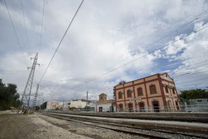 La estación de tren de Huércal de Almería es una de las últimas paradas antes de llegar a la capital.