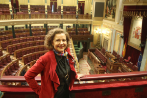 Magis Iglesias, periodista parlamentaria, en el Congreso de los Diputados.