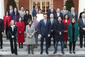 Foto de familia del nuevo Gobierno.