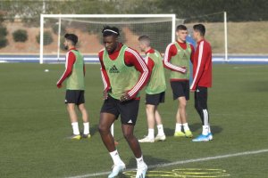 Sekou deja el Almería.