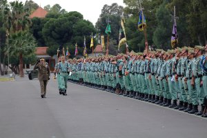 El teniente general José Rodríguez García, jefe de la Fuerza Terrestre, presidió un acto.