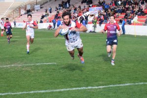 Una jugada del partido.