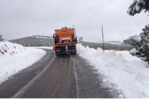 Cortada la  A-349 a la altura de Tahal.