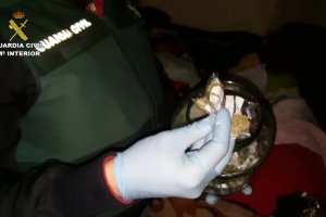 Material incautado por los agentes en la Operación Doscientas.