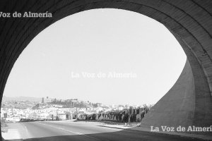 Era el primer túnel de nuestras carreteras, el primer síntoma de modernidad del viejo camino que nos unía con Aguadulce.