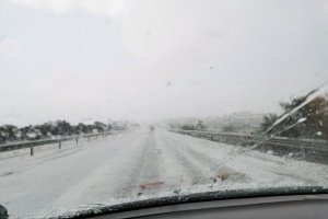 Grandes dificultades para circular este miércoles por la autovía. Imagen de la A7 a su paso por Níjar.