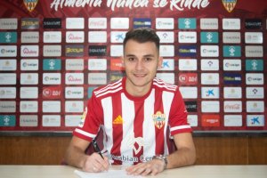 Fran Villalba ya es rojiblanco.