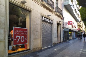 El local de Springfield en el Paseo de Almería.