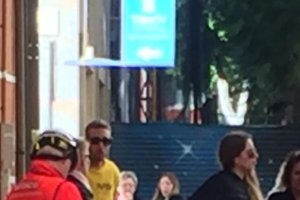 Una persona ha sido atendida en el lugar de los hechos tras el incendio.