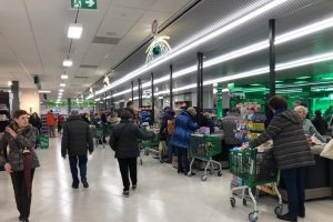 Interior de un supermercado de Mercadona.