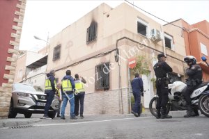 Daños ocasionados en la vivienda colindante a la del tiroteado.