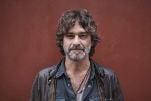 Quique González se reencuentra con el público de Almería.