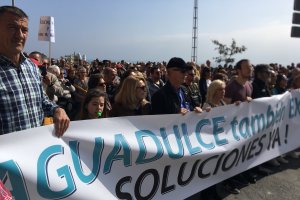 Aguadulce en Marcha con más de 1.000 personas en la manifestación