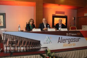 Carmen moya,  Pedro García y Juan José Zapata, en el congreso de Alergosur en Almería
