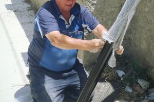 Instalación anterior de una farola en la zona del Faz en el año 2017.