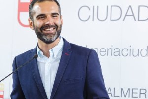 Fernández-Pacheco no pudo acudir a la entrega de los Premios Alcazaba.