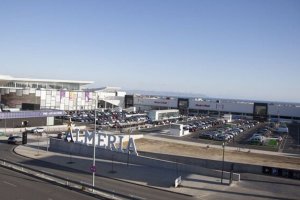 La parcela, con las obras avanzadas, está situada al lado de Leroy Merlin.