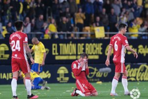 Decepción total en el Almería después de perder en Carranza.