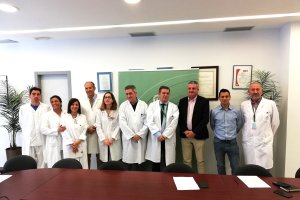 Representantes de las diferentes áreas implicadas con responsables sanitarios.