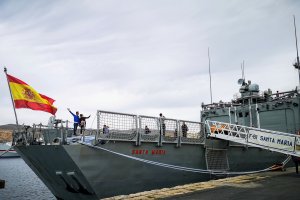 Fragata Santa María de la Armada en el Puerto de Almería