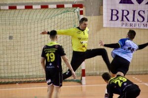 Los almerienses fueron a remolque todo el partido.