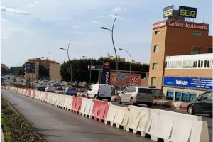 Comienzan las obras en el puente de la Avenida del Mediterráneo.