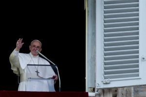 El papa Francisco, en el balcón de la basílica de San Pedro.