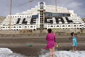 En El Algarrobico se han llevado a cabo varias reivindicaciones a favor y en contra del hotel.