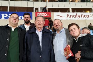 Gadorenses con el Almería en la grada de Tribuna.