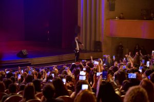 Keen Levy llena el Auditorio Maestro Padilla