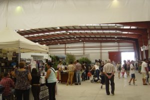 Mercado de saldos. Stand en la edición anterior