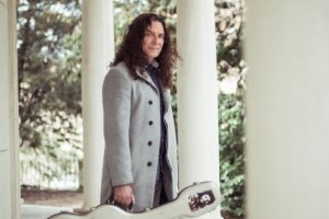 El guitarrista Tomatito interpretara el Concierto de Aranjuez junto a la OCAL.