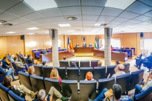 Reunión con los jefes de área del Ayuntamiento roquetero.