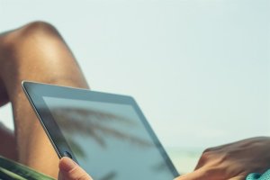 El \'teletrabajo\' atrae madrileños a la costa almeriense.