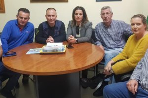 Reunión del equipo de gobierno con el Motoclub Bajo Andarax.