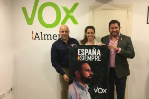 Carlos Fernández, primero por la derecha, ha dado positivo por coronavirus.