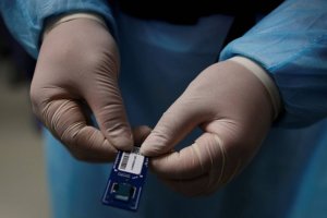 La vacuna puede tardar un año