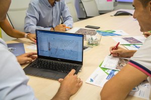 Reunión de empleados de Gestagua en una fotografía de archivo.