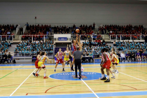 Las jugadoras del ISE pararon tras una gran victoria.