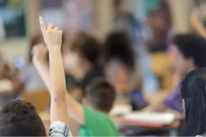 El área de Educación de la Junta señala que un aprobado general sería \"injusto\".