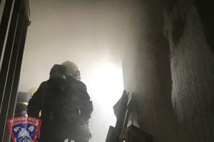 La intervención de los bomberos del Levante ha impedido que el fuego tuviera peores consecuencias,